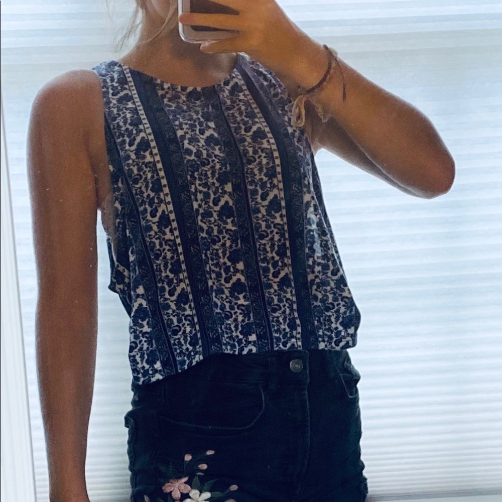 Blue flowey tank top